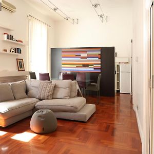 Elegant Apartment At Chiaia By Wonderful Italy